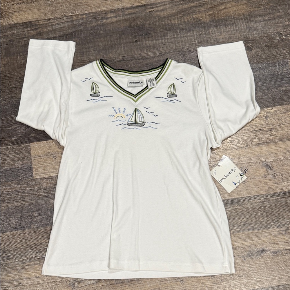 breckenridge White Long Sleeve V-Neck Tee with Sailboat Embroidery